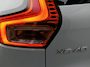 Volvo XC40 1.5 T3 R-Design | Trekhaak | Panoramadak | Harman Kardon Audio | 360 Graden Camera | Keyless Entry | Elektrische Achterklep | Elektrisch Verstelbare Voorstoelen | Stoelverwarming voor en achter | Parkeerverwarming | Cruise Control Adaptief | BLIS | Navigatie