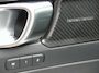 Volvo XC40 1.5 T3 R-Design | Trekhaak | Panoramadak | Harman Kardon Audio | 360 Graden Camera | Keyless Entry | Elektrische Achterklep | Elektrisch Verstelbare Voorstoelen | Stoelverwarming voor en achter | Parkeerverwarming | Cruise Control Adaptief | BLIS | Navigatie