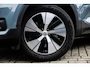 Volvo XC40 1.5 T5 Recharge Business Pro | Achteruitrijcamera | Keyless Entry | Elektrische Achterklep | Lederen Bekleding | Stoelverwarming voor en achter | Cruise Control Adaptief | BLIS | Navigatie | Apple Carplay | Android Auto