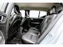 Volvo XC40 1.5 T5 Recharge Business Pro | Achteruitrijcamera | Keyless Entry | Elektrische Achterklep | Lederen Bekleding | Stoelverwarming voor en achter | Cruise Control Adaptief | BLIS | Navigatie | Apple Carplay | Android Auto