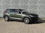Volvo XC40 2.0 T4 Inscription | Trekhaak | Panoramadak | Lederen Bekleding | Alarm | Achteruitrijcamera | Elektrische Achterklep | Elektrisch Verstelbare Voorstoelen | Stoelverwarming voor en achter | Parkeerverwarming | Cruise Control Adaptief | BLIS | Navigatie