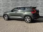 Volvo XC40 2.0 T4 Inscription | Trekhaak | Panoramadak | Lederen Bekleding | Alarm | Achteruitrijcamera | Elektrische Achterklep | Elektrisch Verstelbare Voorstoelen | Stoelverwarming voor en achter | Parkeerverwarming | Cruise Control Adaptief | BLIS | Navigatie
