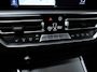 BMW 3-Serie Touring 330e High Executive Sport SOH 90,5% (PANORAMADAK,APPLE CARPLAY,NAVI,CAMERA,SFEERVERLICHTING,LED,SPORTSTOELEN)