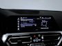 BMW 3-Serie Touring 330e High Executive Sport SOH 90,5% (PANORAMADAK,APPLE CARPLAY,NAVI,CAMERA,SFEERVERLICHTING,LED,SPORTSTOELEN)
