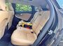 Volvo V40 Cross Country 1.5 T3 Polar+ Luxury | Panoramadak | Harman Kardon Audio | Parkeerverwarming | Achteruitrijcamera | Parkeerassistent | Keyless Entry | Lederen Bekleding | Stoelverwarming | LED Koplampen | Sensus Navigatie