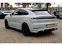 Porsche Cayenne Coupé 3.0 E-Hybrid / Panoramadak / 360Camera / Passenger Display / Softclose / Sportuitlaat / Sportdesign+Chrono / 21'' / Luchtvering / Bose / Stoelventilatie+Verwarming / Adaptieve Stoelen / Dodehoek / DAB / A