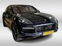 Porsche Cayenne Coupé 4.0 Turbo S E-Hybrid / Trekhaak / Panoramadak / 360Camera / Head-up / Burmester / Softclose / 22'' / Matrix LED / Sportdesign+Chrono / Luchtvering / Ventilatie / Achterasbesturing / Dodehoek / DAB / ACC