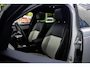 Land Rover Range Rover Velar P400e Hybride AWD R-Dynamic HSE|1 Eig|Org NL NAP|FaceLift|Panoramadak|Meridian|CarPlay|Leder Bi-Color|Arroios Grey|Dealer Onderhouden