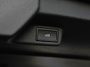 Volkswagen ID. Buzz Bedrijfswagens Pro Bulli Limited Edition 86kWh 286PK | 7 persoons | Panoramadak | Navigatie | 360 Camera | Trekhaak | Elektrische achterklep | Softclose schuifdeuren | 20 inch Lm velgen |