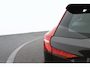 Volvo V60 2.0 B4 Plus Dark | Trekhaak | Sportstoelen | 19 Inch | Stoelverwarming | Keyless | Elek. Stoelen | Camera