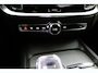 Volvo V60 2.0 B4 Plus Dark | Trekhaak | Sportstoelen | 19 Inch | Stoelverwarming | Keyless | Elek. Stoelen | Camera