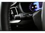 Volvo V60 2.0 B4 Plus Dark | Trekhaak | Sportstoelen | 19 Inch | Stoelverwarming | Keyless | Elek. Stoelen | Camera