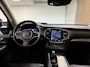 Volvo XC90 T8 AWD Recharge Inscription | Trekhaak | Head-Up Display | Harman Kardon | All Season banden | Adaptieve Cruise Control | Stoelverwarming voor + achter | Stuurwielverwarming | Full LED meesturende koplampen | Schuifdak | Pilot Assist | BLIS Dode Hoek Detectie | Standkachel met Volvo On Call App | Parkeercamera | Elektrische voorstoelen geheugen | Lederen bekleding | Zitting verlenging voorstoelen | 20 Inch | Keyless Drive | Parkeersensoren voor+achter | Elektrisch bedienbare achterklep | Geïntegreerde zongordijnen achterportieren | 7-Persoons | 4-Zone Climate Control | Draadloos telefoon opladen | DAB Radio | Apple Carplay/Android Auto | Volvo On Call met mobiele App functie | Denim Blue Metallic |