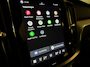 Volvo V60 T6 AWD Recharge Bright Long Range | Adaptieve Cruise Control | Stoelverwarming voor+achter | Stuurwielverwarming | Parkeercamera | Pilot Assist | BLIS Dode Hoek Detectie | Lederen bekleding | 18 Inch | Google Infotainment | Keyless Drive | Parkeersensoren voor+achter | Privacy Glass | Elektrisch bedienbare achterklep | Automatisch dimmende binnen en buitenspiegels | DAB Radio | Apple Carplay/Android Auto | Volvo On Call met mobiele App functie | Platinum Grey Metallic |