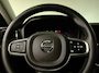 Volvo V60 T6 AWD Recharge Bright Long Range | Adaptieve Cruise Control | Stoelverwarming voor+achter | Stuurwielverwarming | Parkeercamera | Pilot Assist | BLIS Dode Hoek Detectie | Lederen bekleding | 18 Inch | Google Infotainment | Keyless Drive | Parkeersensoren voor+achter | Privacy Glass | Elektrisch bedienbare achterklep | Automatisch dimmende binnen en buitenspiegels | DAB Radio | Apple Carplay/Android Auto | Volvo On Call met mobiele App functie | Platinum Grey Metallic |