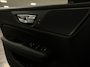 Volvo V60 T6 AWD Recharge Bright Long Range | Adaptieve Cruise Control | Stoelverwarming voor+achter | Stuurwielverwarming | Parkeercamera | Pilot Assist | BLIS Dode Hoek Detectie | Lederen bekleding | 18 Inch | Google Infotainment | Keyless Drive | Parkeersensoren voor+achter | Privacy Glass | Elektrisch bedienbare achterklep | Automatisch dimmende binnen en buitenspiegels | DAB Radio | Apple Carplay/Android Auto | Volvo On Call met mobiele App functie | Platinum Grey Metallic |