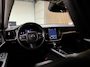 Volvo V60 T6 AWD Recharge Bright Long Range | Adaptieve Cruise Control | Stoelverwarming voor+achter | Stuurwielverwarming | Parkeercamera | Pilot Assist | BLIS Dode Hoek Detectie | Lederen bekleding | 18 Inch | Google Infotainment | Keyless Drive | Parkeersensoren voor+achter | Privacy Glass | Elektrisch bedienbare achterklep | Automatisch dimmende binnen en buitenspiegels | DAB Radio | Apple Carplay/Android Auto | Volvo On Call met mobiele App functie | Platinum Grey Metallic |