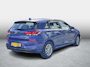 Hyundai i30 1.0 T-GDI Comfort / Navigatie / Camera / Cruise control / Climate control / All season banden / Parkeersensoren.