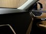 Volvo XC90 T6 AWD Inscription | Uniek! | Trekhaak | Stoelventilatie | 360 Camera | Head-Up Display | All Season banden | Stoelmassage | 320pk | Adaptieve Cruise Control | Stoelverwarming | 20 Inch | Full LED Meesturende koplampen | Pilot Assist | BLIS Dode Hoek Detectie | Nappa Lederen bekleding | Zitting verlenging voorstoelen | Keyless Drive | Parkeersensoren voor+achter | Elektrisch bedienbare achterklep | Verlichte instaplijsten | Volvo On Call met mobiele App functie | Denim Blue Metallic |