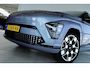 Hyundai Kona Electric Premium 65.4 kWh | Achterspoiler | Achterstoelen verwarmd | Achteruitrijcamera