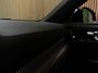 Volvo XC40 Recharge Pro | Trekhaak | Schuifdak | 360° Camera | Harman Kardon | Adaptieve Cruise Control | Bestuurdersstoel elektrisch geheugen | Stoel en Stuurwielverwarming | 20 Inch | Passagiersstoel elektrisch | Zitting verlenging voorstoelen | Pilot Assist | BLIS Dode Hoek Detectie | Warmtepomp | Google Infotainment | Keyless Drive | Parkeersensoren voor+achter | Elektrisch bedienbare achterklep | Automatisch dimmende binnen en buitenspiegels | Regensensor | Climate Controle L+R | Draadloos telefoon opladen | DAB Radio | Alarm Klasse III | Apple Carplay/Android Auto | Volvo On Call met mobiele App functie | Thunder Grey Metallic |