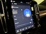 Volvo XC40 Recharge Pro | Trekhaak | Schuifdak | 360° Camera | Harman Kardon | Adaptieve Cruise Control | Bestuurdersstoel elektrisch geheugen | Stoel en Stuurwielverwarming | 20 Inch | Passagiersstoel elektrisch | Zitting verlenging voorstoelen | Pilot Assist | BLIS Dode Hoek Detectie | Warmtepomp | Google Infotainment | Keyless Drive | Parkeersensoren voor+achter | Elektrisch bedienbare achterklep | Automatisch dimmende binnen en buitenspiegels | Regensensor | Climate Controle L+R | Draadloos telefoon opladen | DAB Radio | Alarm Klasse III | Apple Carplay/Android Auto | Volvo On Call met mobiele App functie | Thunder Grey Metallic |