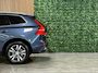 Volvo XC60 T6 AWD Recharge Bright Long Range | Trekhaak | All Season banden | Adaptieve Cruise Control | Stoelverwarming voor+achter | Stuurwielverwarming | Full LED Meesturende koplampen | Standkachel met Volvo On Call App | Pilot Assist | BLIS Dode Hoek Detectie | Lederen bekleding | Schuifdak | Parkeercamera | Google Infotainment | 18 Inch | Keyless Drive | Parkeersensoren voor+achter | Privacy Glass | Automatisch dimmende binenn en buitenspiegels | Regensensor | Climate Controle L+R | DAB Radio | Apple Carplay/Android Auto | Draadloos telefoon opladen | Volvo On Call met mobiele App functie | Denim Blue Metallic |