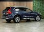 Volvo XC60 T6 AWD Recharge Bright Long Range | Trekhaak | All Season banden | Adaptieve Cruise Control | Stoelverwarming voor+achter | Stuurwielverwarming | Full LED Meesturende koplampen | Standkachel met Volvo On Call App | Pilot Assist | BLIS Dode Hoek Detectie | Lederen bekleding | Schuifdak | Parkeercamera | Google Infotainment | 18 Inch | Keyless Drive | Parkeersensoren voor+achter | Privacy Glass | Automatisch dimmende binenn en buitenspiegels | Regensensor | Climate Controle L+R | DAB Radio | Apple Carplay/Android Auto | Draadloos telefoon opladen | Volvo On Call met mobiele App functie | Denim Blue Metallic |