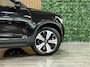 Volvo XC40 T5 Recharge Ultimate Dark | Trekhaak | Schuifdak | Harman Kardon | Parkeercamera | All Season banden | Adaptieve Cruise Control | Stoel en Stuurwielverwarming | Bestuurdersstoel elektrisch geheugen | Pilot Assist | BLIS Dode Hoek Detectie | Privacy Glass | 19 Inch | Passagiersstoel elektrisch | Microtech / alcantara bekleding met wit stiksel en bies | Zitting verlenging voorstoelen | Keyless Drive | Parkeersensoren voor+achter | Breedstralers in voorbumper | Regensensor | Elektrisch bedienbare achterklep | Automatisch dimmende binnen en buitenspiegels | Climate Control L+R | DAB Radio | Apple Carplay/Android Auto | Volvo On Call met mobiele App functie | Onyx Black Metallic |