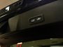 Volvo EX40 Single Motor Extended Range Plus 82 kWh | 100% SoH | 360 Camera | Trekhaak | Adaptieve Cruise Control | Stoel en Stuurwielverwarming | Pilot Assist | BLIS Dode Hoek Detectie | Microtech / Alcantara bekleding met wit stiksel en bies | Zitting verlenging voorstoelen | Google Infotainment | Warmtepomp | 19 Inch | Keyless Drive | Parkeersensoren voor+achter | Elektrisch bedienbare achterklep | DAB Radio | Apple Carplay/Android Auto | Draadloos telefoon opladen | Volvo On Call met mobiele App functie | Onyx Black Metallic |