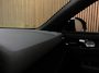 Volvo XC40 Single Motor Extended Range Ultimate 82 kWh | 100% SoH | Schuifdak | 360° Camera | All Season banden | Harman Kardon | Adaptieve Cruise Control | Bestuurdersstoel elektrisch geheugen | Stoel en Stuurwielverwarming | 19 Inch | Passagiersstoel elektrisch | Zitting verlenging voorstoelen | Pilot Assist | BLIS Dode Hoek Detectie | Warmtepomp | Google Infotainment | Keyless Drive | Parkeersensoren voor+achter | Elektrisch bedienbare achterklep | Automatisch dimmende binnen en buitenspiegels | Regensensor | Climate Controle L+R | Draadloos telefoon opladen | DAB Radio | Apple Carplay/Android Auto | Volvo On Call met mobiele App functie | Silver Dawn Metallic |