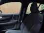 Volvo XC40 Single Motor Extended Range Ultimate 82 kWh | 100% SoH | Schuifdak | 360° Camera | All Season banden | Harman Kardon | Adaptieve Cruise Control | Bestuurdersstoel elektrisch geheugen | Stoel en Stuurwielverwarming | 19 Inch | Passagiersstoel elektrisch | Zitting verlenging voorstoelen | Pilot Assist | BLIS Dode Hoek Detectie | Warmtepomp | Google Infotainment | Keyless Drive | Parkeersensoren voor+achter | Elektrisch bedienbare achterklep | Automatisch dimmende binnen en buitenspiegels | Regensensor | Climate Controle L+R | Draadloos telefoon opladen | DAB Radio | Apple Carplay/Android Auto | Volvo On Call met mobiele App functie | Silver Dawn Metallic |