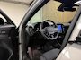 Volvo XC40 Single Motor Extended Range Ultimate 82 kWh | 100% SoH | Schuifdak | 360° Camera | All Season banden | Harman Kardon | Adaptieve Cruise Control | Bestuurdersstoel elektrisch geheugen | Stoel en Stuurwielverwarming | 19 Inch | Passagiersstoel elektrisch | Zitting verlenging voorstoelen | Pilot Assist | BLIS Dode Hoek Detectie | Warmtepomp | Google Infotainment | Keyless Drive | Parkeersensoren voor+achter | Elektrisch bedienbare achterklep | Automatisch dimmende binnen en buitenspiegels | Regensensor | Climate Controle L+R | Draadloos telefoon opladen | DAB Radio | Apple Carplay/Android Auto | Volvo On Call met mobiele App functie | Silver Dawn Metallic |
