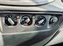 Ford Transit 350 2.2TDCI 155PK Laadklep Bakwagen L4 3-Persoons Trekhaak Bluetooth Airco Voorruitverwarming Cruise Control Elektrisch bedienbare Laadklep 2.800KG Trekgewicht