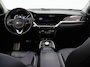 Kia Niro EV e-Niro ExecutiveLine 64 kWh | Trekhaak | Schuifdak | Stoel/Stuurverwarming | Adaptieve Cruise Control | Leder | JBL Audio | Achteruitrijcamera | Memory Seats |