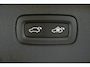 Volvo XC90 T8 Plug-in hybrid AWD Ultra Dark | High Performance Audio | Luchtvering | Massage in voorstoelen | 360° Parkeercamera | Parkeersensoren voor + achter | Panoramadak | Semi-Electrische Wegklapbare Trekhaak | Bowers & Wilkins Premium Audio | Google infotainmentr