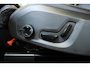 Volvo XC90 T8 Plug-in hybrid AWD Ultra Dark | High Performance Audio | Luchtvering | Massage in voorstoelen | 360° Parkeercamera | Parkeersensoren voor + achter | Panoramadak | Semi-Electrische Wegklapbare Trekhaak | Bowers & Wilkins Premium Audio | Google infotainmentr