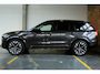 Volvo XC90 T8 Plug-in hybrid AWD Ultra Dark | High Performance Audio | Luchtvering | Massage in voorstoelen | 360° Parkeercamera | Parkeersensoren voor + achter | Panoramadak | Semi-Electrische Wegklapbare Trekhaak | Bowers & Wilkins Premium Audio | Google infotainmentr