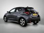 Toyota Yaris 1.5 Hybrid 115 Dynamic | Parkeersensoren V+A | Blindspot | Stuur-Stoelverwarming |