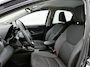 Toyota Yaris 1.5 Hybrid 115 Dynamic | Parkeersensoren V+A | Blindspot | Stuur-Stoelverwarming |