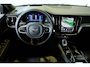 Volvo V60 T8 Plug-in hybrid AWD Plus Dark | Trekhaak | Panoramadak | Verwarmbare voorstoelen, achterbank en stuurwiel | 360 graden camera | Head-up display | Premium audio by Harman Kardon | Adaptieve cruise control | Keyless