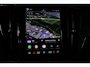 Volvo V60 T8 Plug-in hybrid AWD Plus Dark | Trekhaak | Panoramadak | Verwarmbare voorstoelen, achterbank en stuurwiel | 360 graden camera | Head-up display | Premium audio by Harman Kardon | Adaptieve cruise control | Keyless