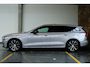 Volvo V60 T8 Plug-in hybrid AWD Plus Dark | Trekhaak | Panoramadak | Verwarmbare voorstoelen, achterbank en stuurwiel | 360 graden camera | Head-up display | Premium audio by Harman Kardon | Adaptieve cruise control | Keyless