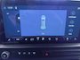 Ford E-Transit Cust. 320 L1H1 Limited 71 kWh Stoel-Stoel | Trekhaak | 17'' LM "| vloer Zijwand betimmering | Sidebars | All Weather Banden | 370 km WLTP