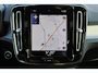 Volvo XC40 T3 Momentum Pro - Parkeercamera achter - Parkeersensoren voor & achter - Volvo On Call - Sensus Navigatie met Apple® CarPlay en Android Auto - High Performance Audio - Climate Control - Cruise control - 18' LMV