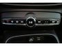 Volvo XC40 T3 Momentum Pro - Parkeercamera achter - Parkeersensoren voor & achter - Volvo On Call - Sensus Navigatie met Apple® CarPlay en Android Auto - High Performance Audio - Climate Control - Cruise control - 18' LMV