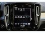 Volvo XC40 T3 Momentum Pro - Parkeercamera achter - Parkeersensoren voor & achter - Volvo On Call - Sensus Navigatie met Apple® CarPlay en Android Auto - High Performance Audio - Climate Control - Cruise control - 18' LMV