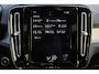 Volvo XC40 T3 Momentum Pro - Parkeercamera achter - Parkeersensoren voor & achter - Volvo On Call - Sensus Navigatie met Apple® CarPlay en Android Auto - High Performance Audio - Climate Control - Cruise control - 18' LMV