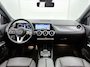 Mercedes-Benz GLA 250 e Progressive Plug-In Hybride | Stoelverwarming | LED | DAB | Spiegelpakket | Parkeerpakket met Camera | Inclusief 24 maanden Mercedes-Benz Certified garantie voor Europa.