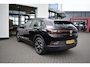 Volkswagen ID.4 Pro 77 kWh Adaptive cruise control, Front Assist, verwarmde voorstoelen, Climatronic 2-zone, Rijstrookbehoudassistent (Lane Assist), 360 graden camera, Travel Assist, geheugenfunctie voor parkeerassistent (Trained Park Assist), achterklep elektrisch, draadloos telefoon opladen, verkeerstekenherkenning, LED koplampen, interieurvoorverwarming, spraakbediening (Voice Control), 19'' lmv 'Hammar', vermoeidheidsherkenning, sfeerverlichting binnen en buiten